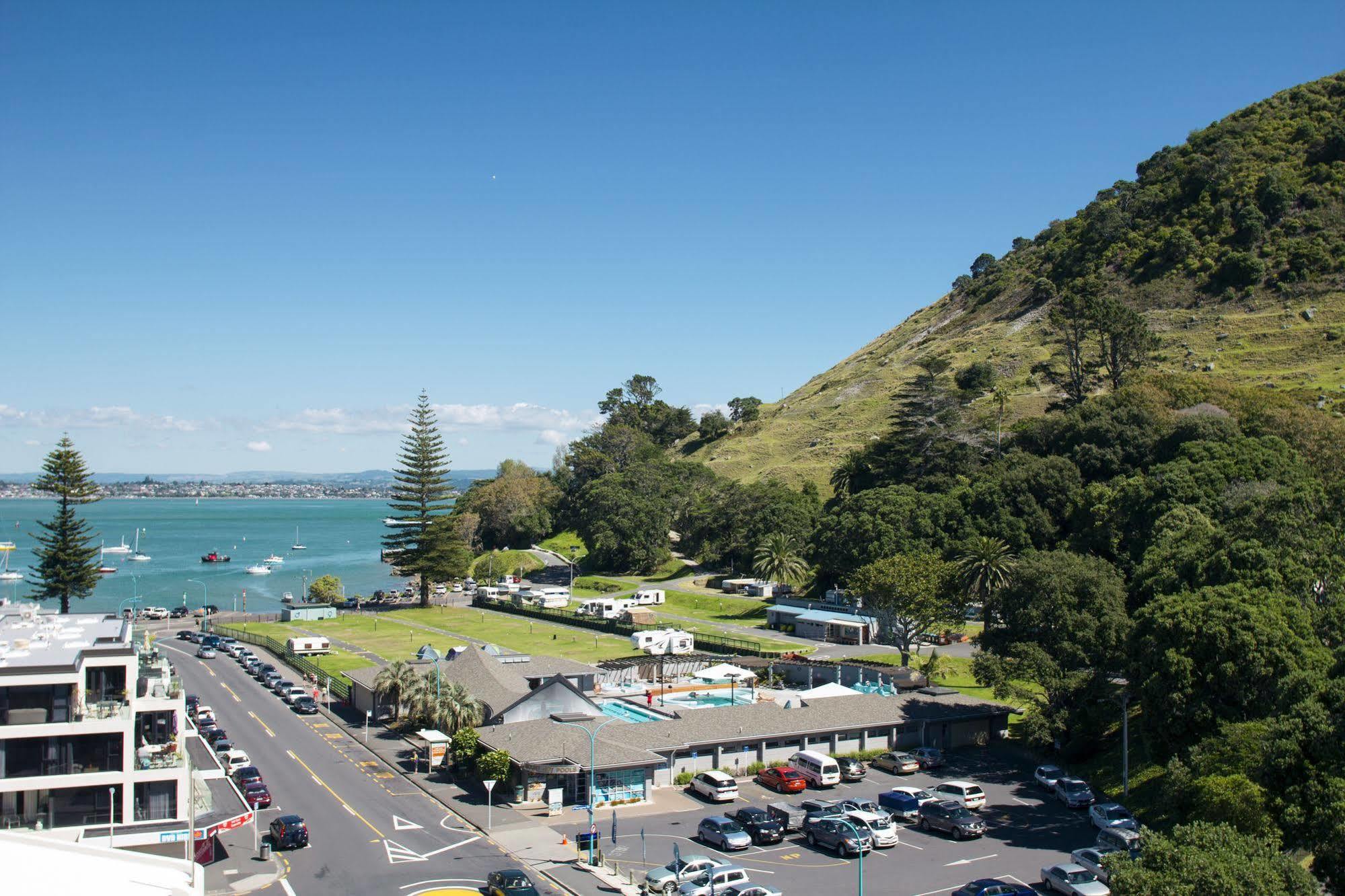 Oceanside Resort & Twin Towers Mount Maunganui Exterior photo